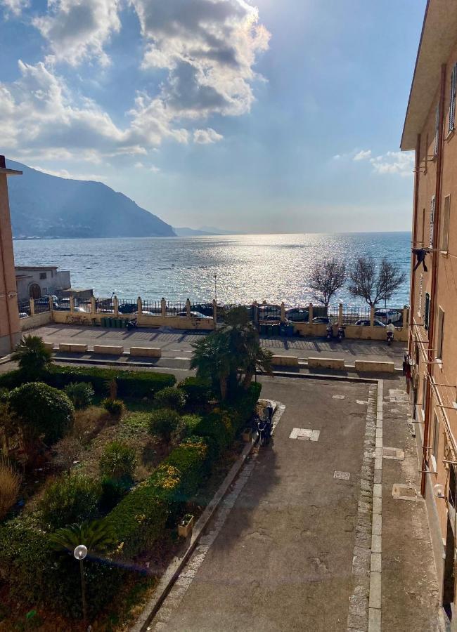 L'Aurora Guest House Castellammare di Stabia Exterior foto